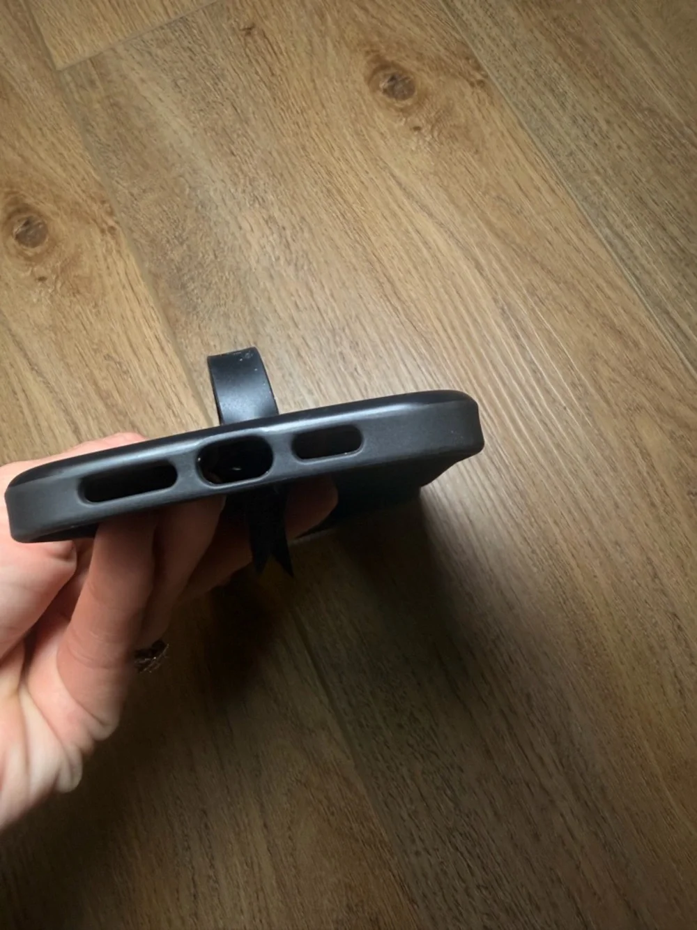 Loopy Case sleek loopy